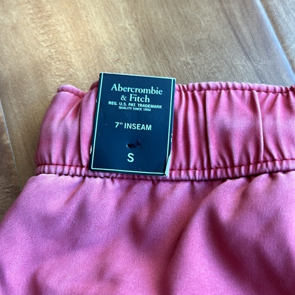 Short - Picture 3 of 5